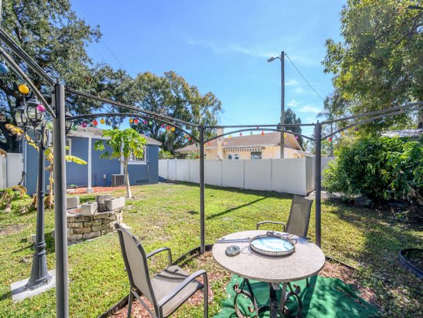 Tampa Home 982600