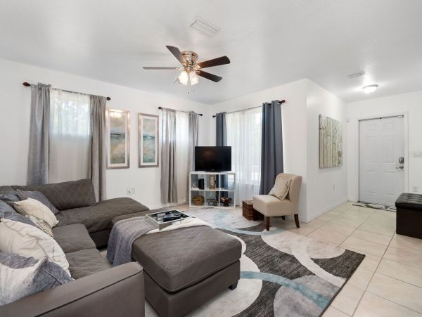 Tampa Home 982610