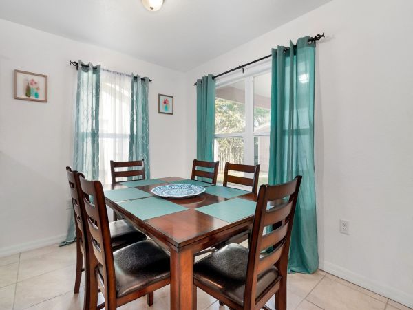 Tampa Home 982610
