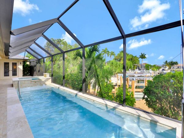 Marco Island Vacation Home Short Walk To Beach Caged Pool