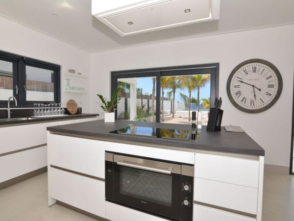 Bonaire Home 982626