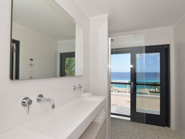 Bonaire Home 982626