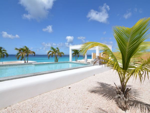 Bonaire Home 982626