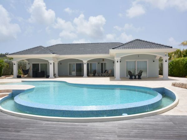 Bonaire Home 982627