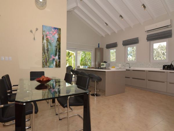 Bonaire Home 982627