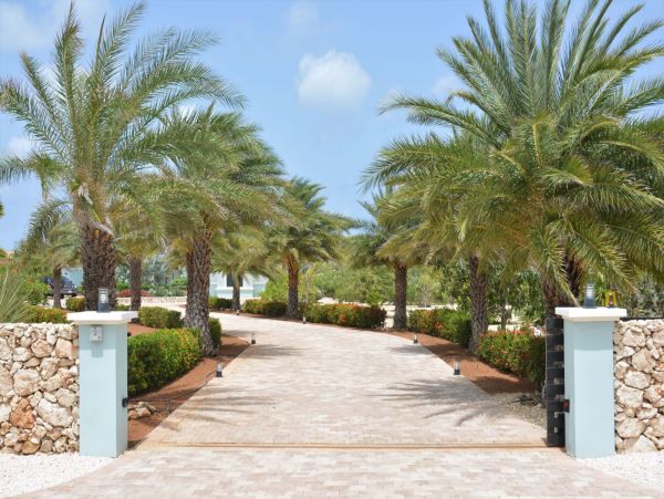 Bonaire Home 982627