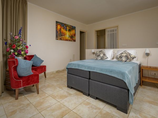 Bonaire Home 982631