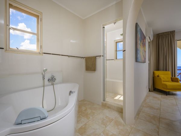 Bonaire Home 982631