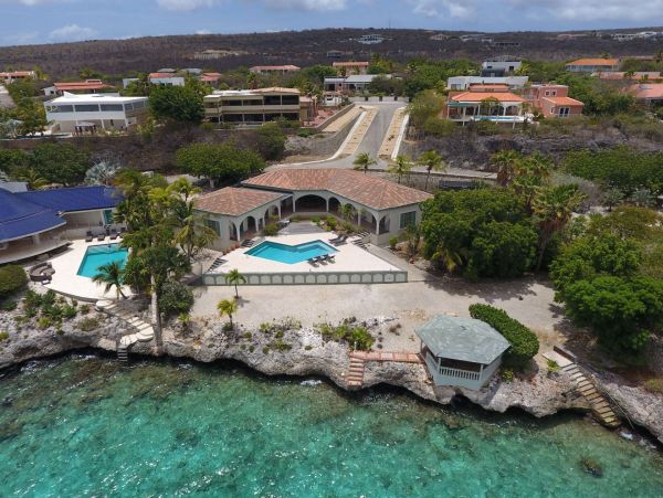 Bonaire Home 982633