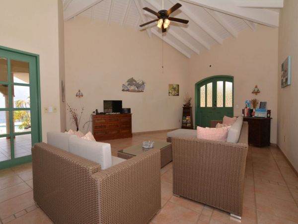 Bonaire Home 982633