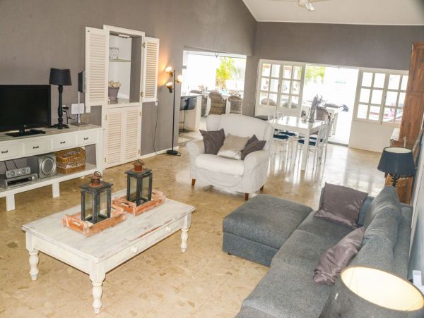 Bonaire Home 982634