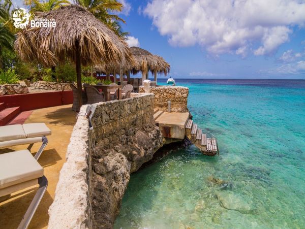 Bonaire Home 982635