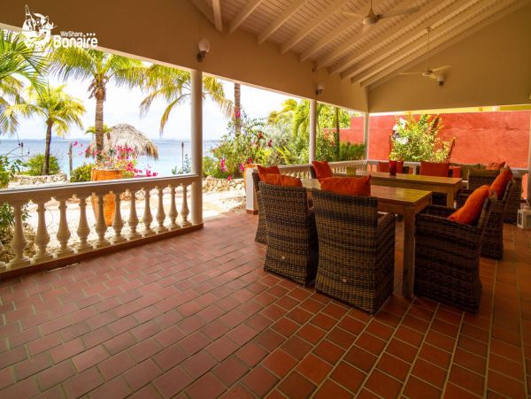 Bonaire Home 982635