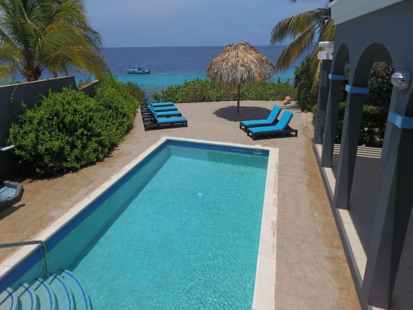 Bonaire Home 982636
