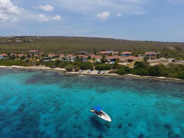 Bonaire Home 982636