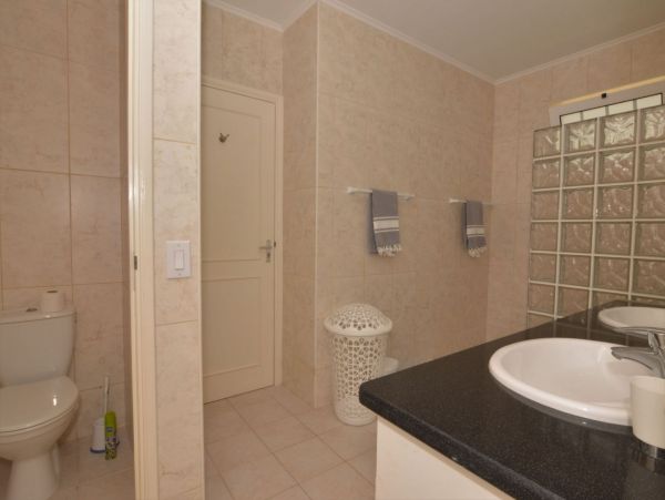 Bonaire Home 982636