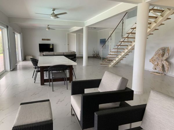Bonaire Home 982637