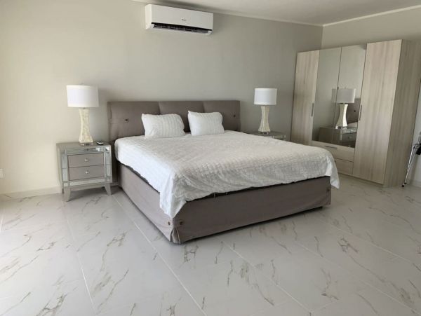 Bonaire Home 982637
