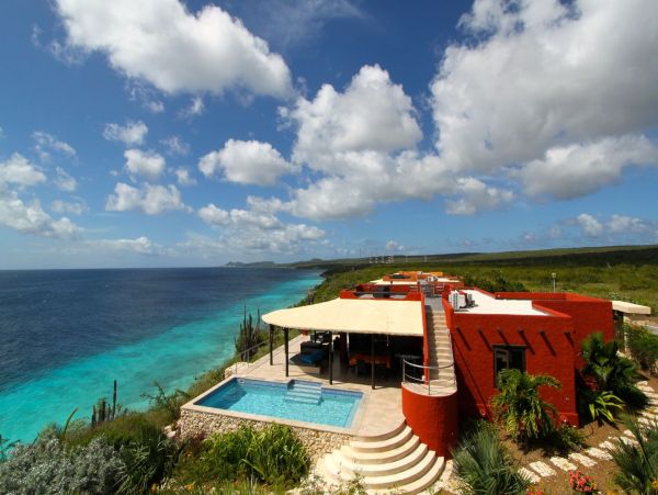 Bonaire Home 982641