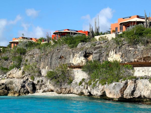 Bonaire Home 982641