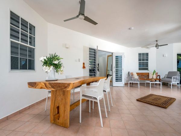 Bonaire Home 982642