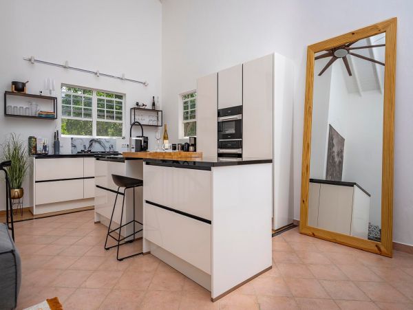Bonaire Home 982642