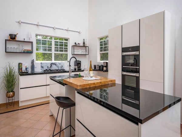 Bonaire Home 982642