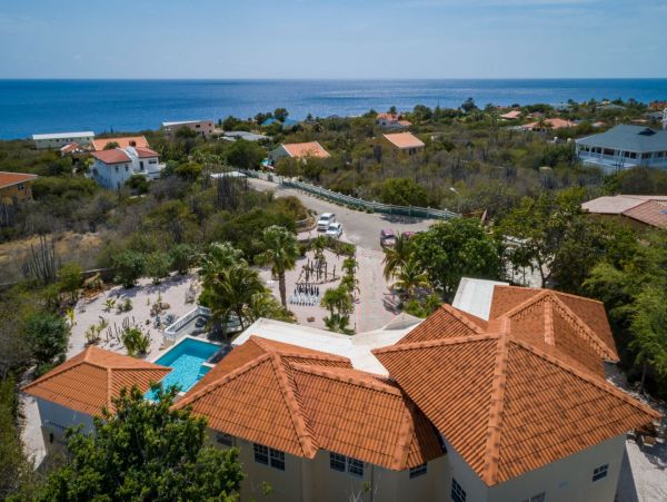Bonaire Home 982642