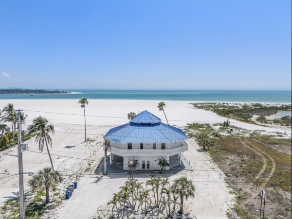 Luxury Fort Myers Beachfront Vacation Rental  4-Bedroom Gulf-Front Home with Panoramic Ocean Views