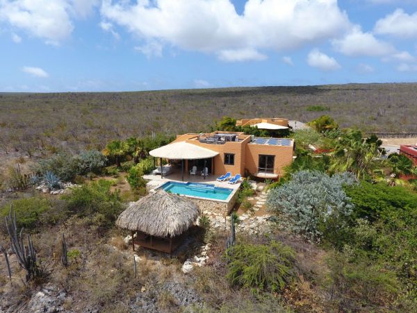 Bonaire Home 982650