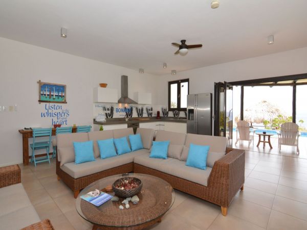 Bonaire Home 982650