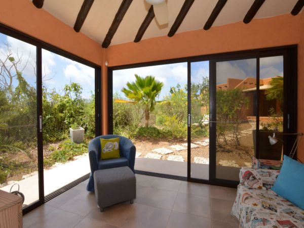 Bonaire Home 982650