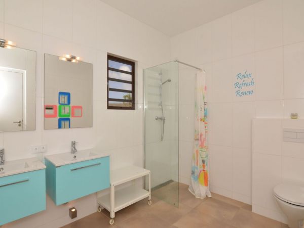 Bonaire Home 982650
