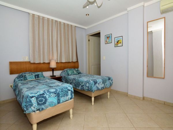 Bonaire Condo 982652