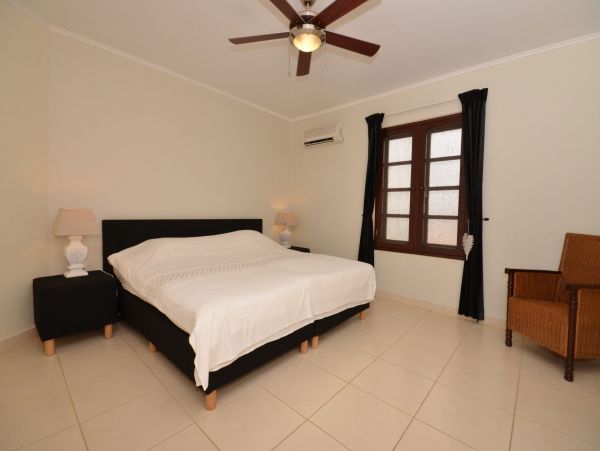 Bonaire Condo 982655