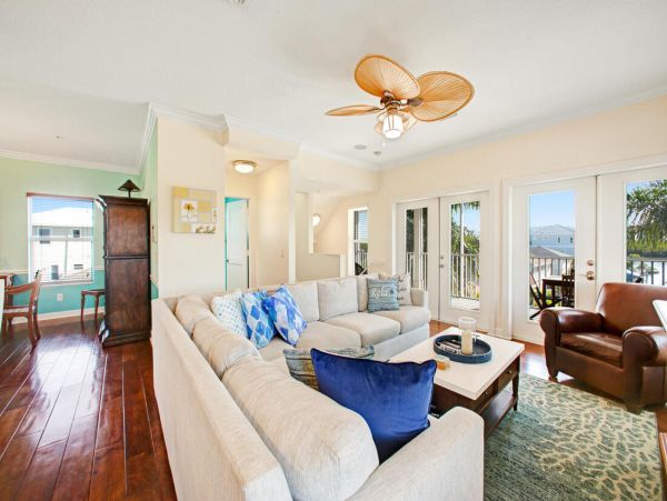 Short Walk to Beach Bonita Springs Vacation Home with Pool