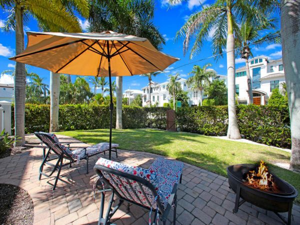 Short Walk to Beach Bonita Springs Vacation Home with Pool