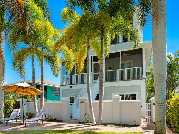 Short Walk to Beach Bonita Springs Vacation Home with Pool