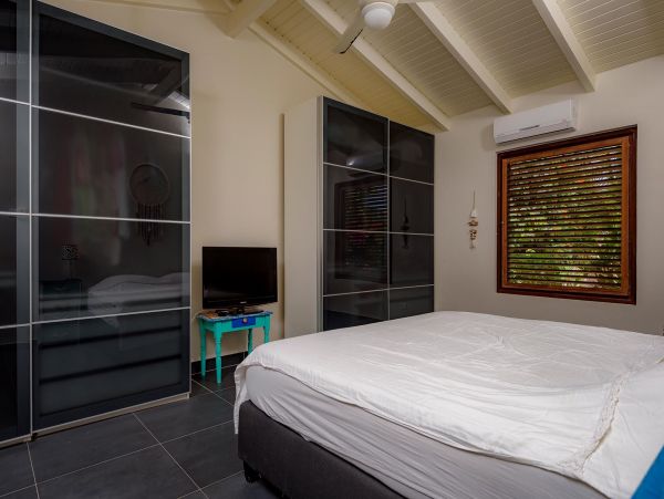 Bonaire Home 982659