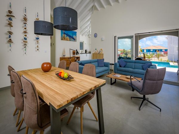 Bonaire Home 982670