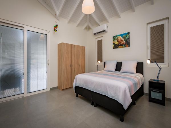 Bonaire Home 982670