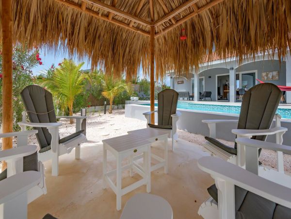 Bonaire Home 982670