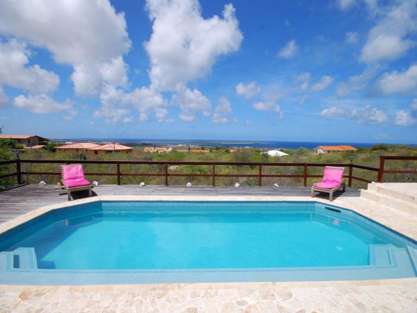 Bonaire Home 982673