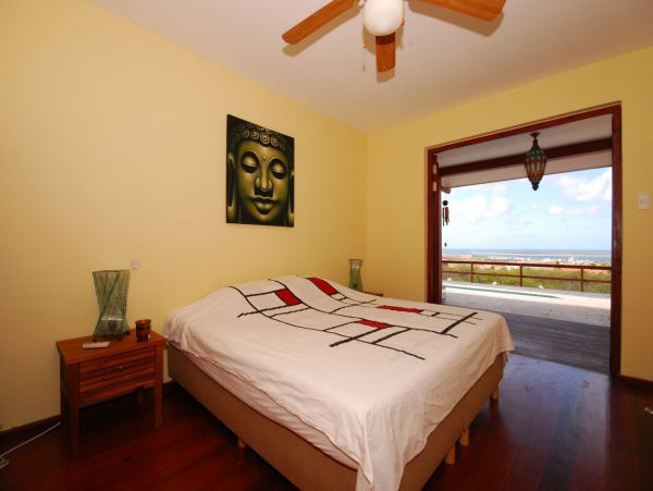 Bonaire Home 982673