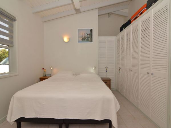 Bonaire Home 982675