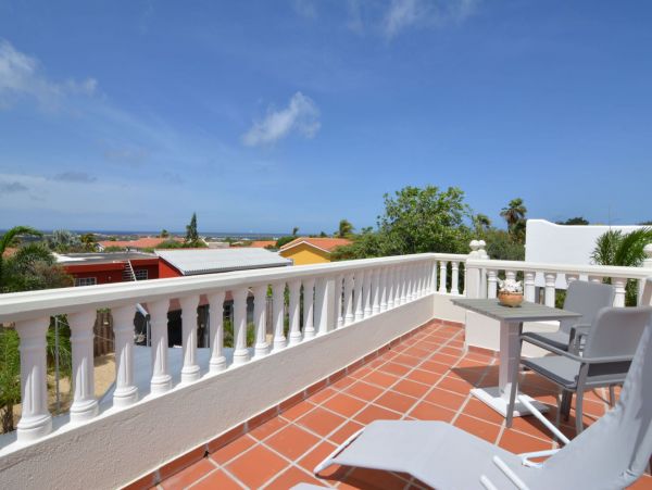 Bonaire Home 982675