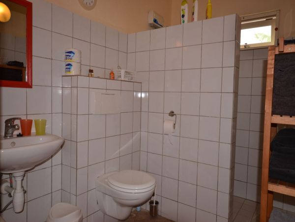 Bonaire Home 982676