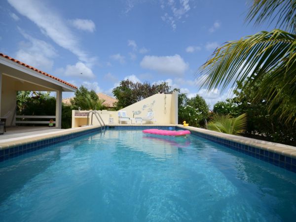 Bonaire Home 982676