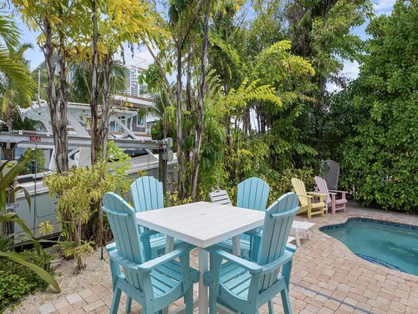 Stunning 4 Bedroom Vacation Rental Home in Bradenton Beach
