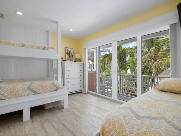 Stunning 4 Bedroom Vacation Rental Home in Bradenton Beach
